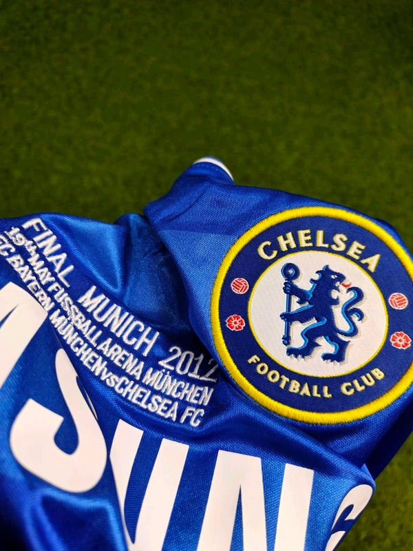 Retro Chelsea 2011-12 Home Half Sleeve - XXL