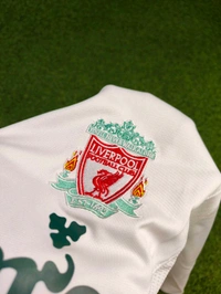 Retro Liverpool 2006-07 Away Half Sleeve - M