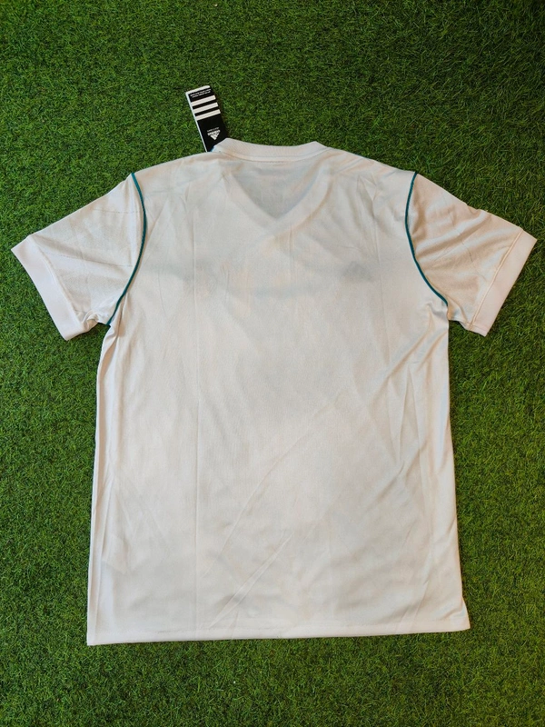 Retro Madrid 17/18 Home Jersey - XXL