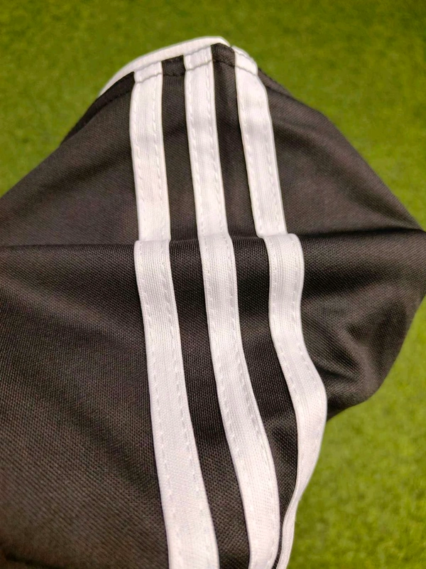 Retro Madrid 2006-07 Away Jersey - M