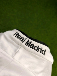 Retro Madrid 2006-07 Home Half Sleeve - L