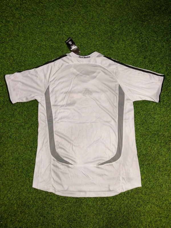 Retro Madrid 2006-07 Home Half Sleeve - XL