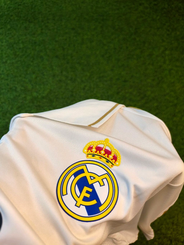 Retro Madrid 2011-12 Home Bwin Jersey - S