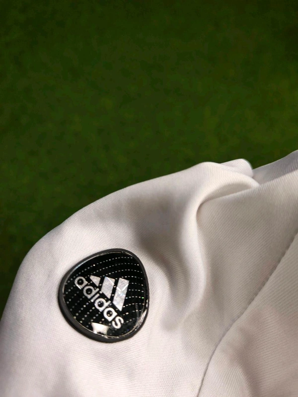 Retro Madrid 2011-12 Home Half Sleeve - L