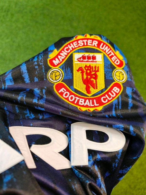 Retro Manchester United 1992-93 Away Kit Half Sleeve - XL