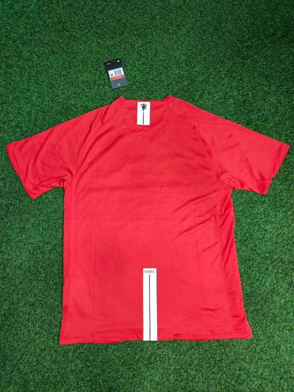 Retro Manchester United 2008-09 Home Half Sleeve - S