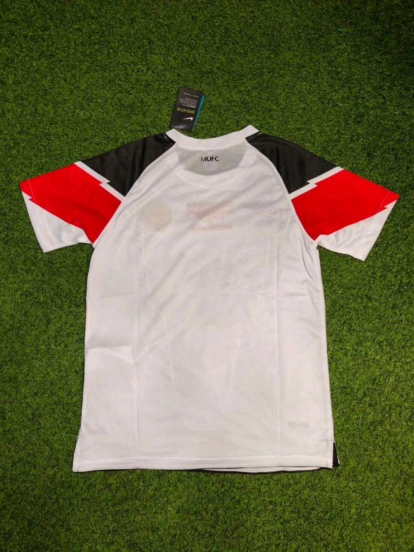 Retro Manchester United 2011-12 Champions League Final Jersey - XL