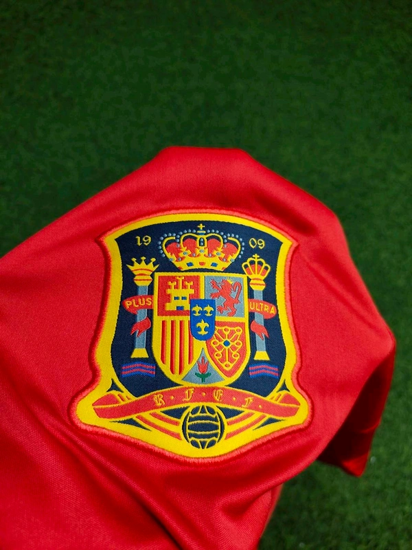 Retro Spain 2010-11 Home Jersey - XL