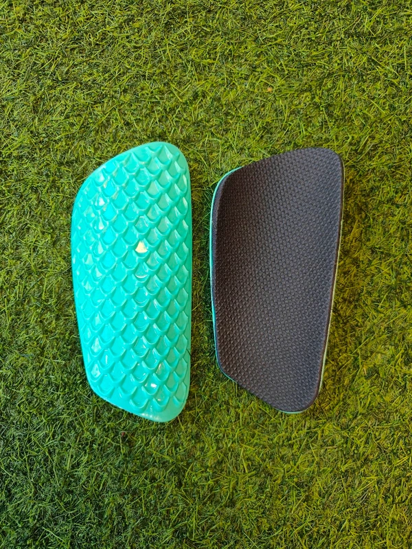 Shin Gurd - Bright Turquoise
