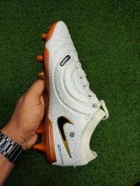 Tiempo Cream And Gold Colour Low Top - 5.5