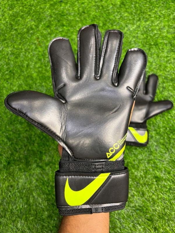 Vapor Grip 3 Black & Neon Green Premium Match Gloves - 9