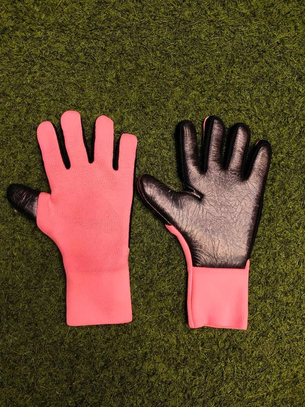 Vapor Grip 3 Dynamic Fit Goalkeeper Gloves Pink - 8