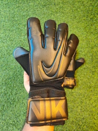 Vapor Grip 3 Goalkeeper Match Gloves Black Colour - 9