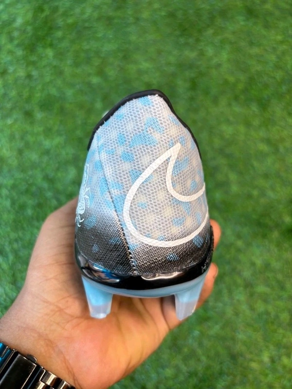 Hypervenom Phantom 3 Blue & Grey Low-top FG With Lace - 7