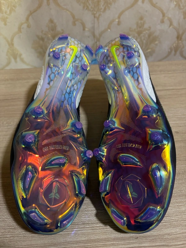 Phantom 6 Mamba Elite Black Low-Top FG With Lace - 6