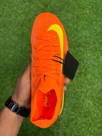 Mercurial Vapor 16 Orange Low-Top Turf/AG With Lace - 6