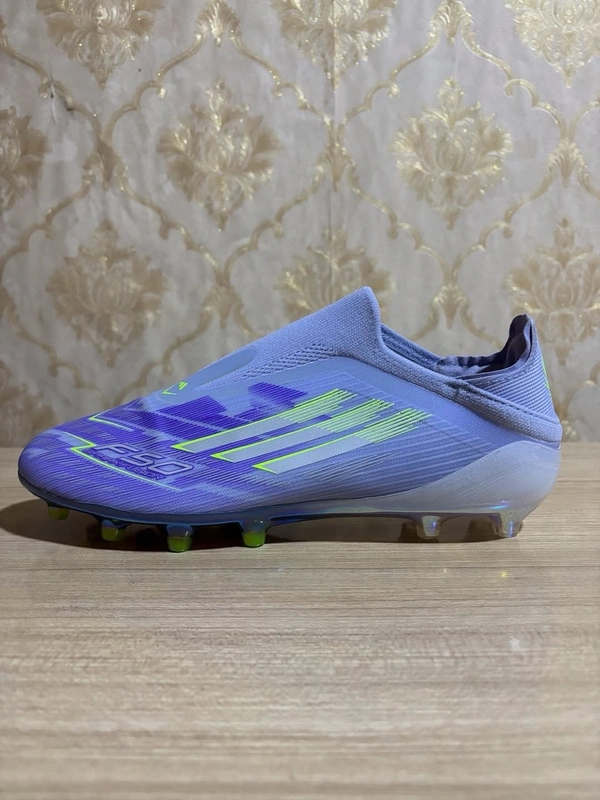 F50 Elite Sparkfusion Light Purple Colour Low-Top FG Without Lace - 7.5
