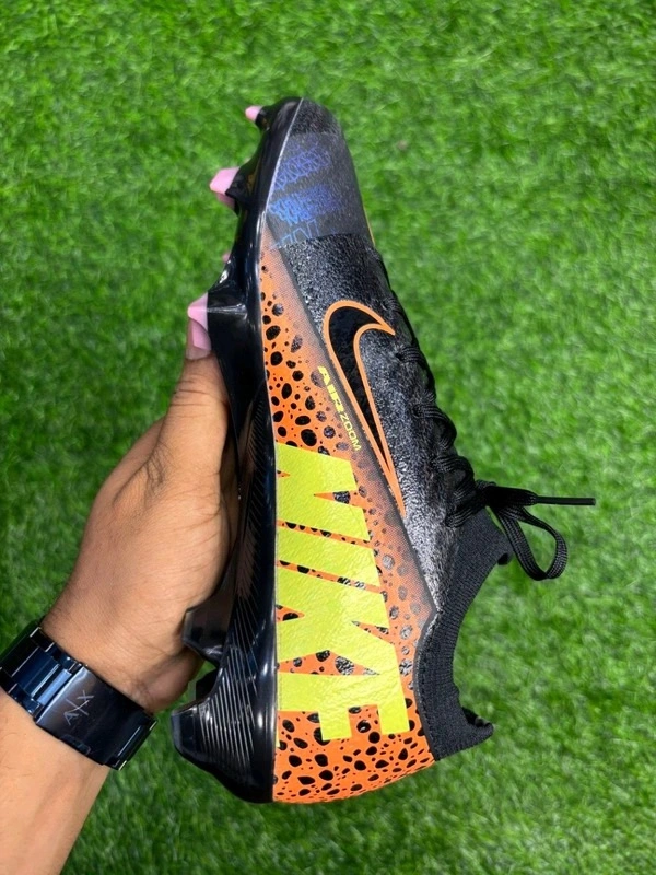 Mercurial Vapor 16 Black Yellow With Lace FG - 5.5