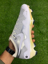 Mercurial Vapor 16 Patta Elite Silver Colour Low-Top FG With Lace - 9