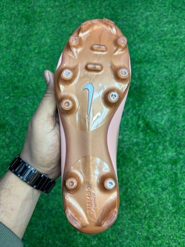 Tiempo Maestro Pro Pink Colour Low-Top FG With Lace - 8.5