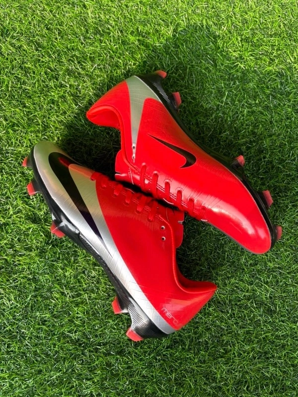 Mercurial Superfly 1 CR7 Regen Red Silver Colour Low-top FG With Lace - 8.5