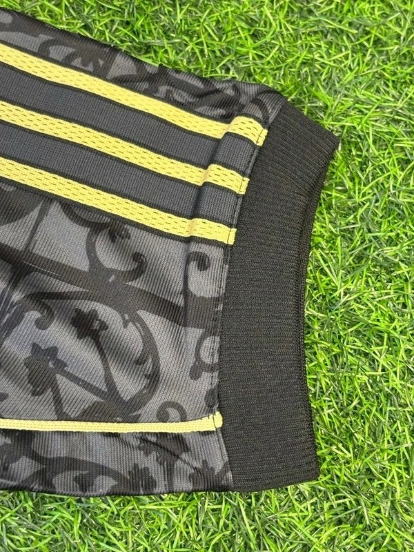 Liverpool FC 25/26 LFSTLR Jersey Shirt in Carbon and Halo Gold - S