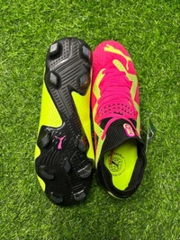 Future Ultimate FG Twin Colour Low-Top With Lace - 7.5