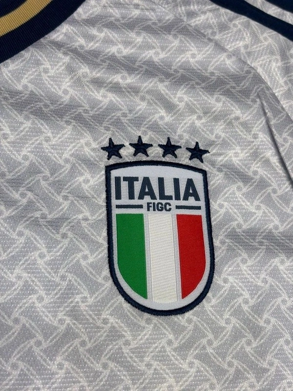 Italy 2026 World Cup Away Kit Fan Edition With Short - M