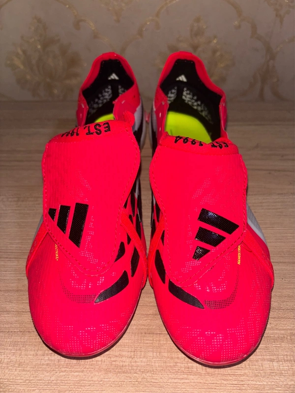 Predator 26 Elite Born For Goals Red And White Colour FG With Lace - 9.5