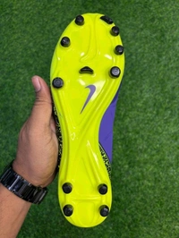 Hypervenom Phatal II violet Colour FG With Lace - 7.5