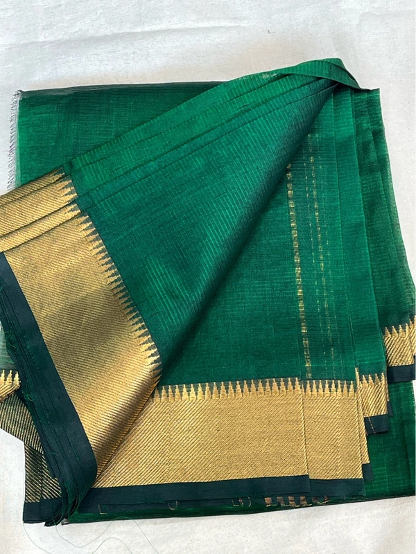 Emerald Green Pure Mangalagiri Pattu Silk Saree with Temple Zari Border