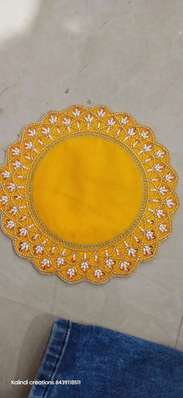Aashan Gol Round  - 15×15, Yellow