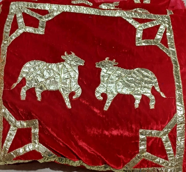 Pichhwai Velvet  And Peacock Print   - White, 1mtr