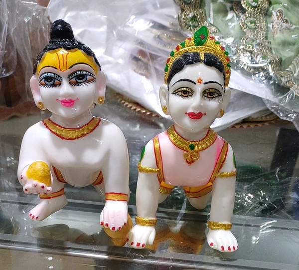 Laddu Gopal And Radharani.  Set - White, 7num