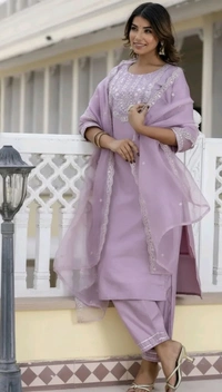 Embroidered Kurta With Dupatta And Pent Set - Lavender Rose, L
