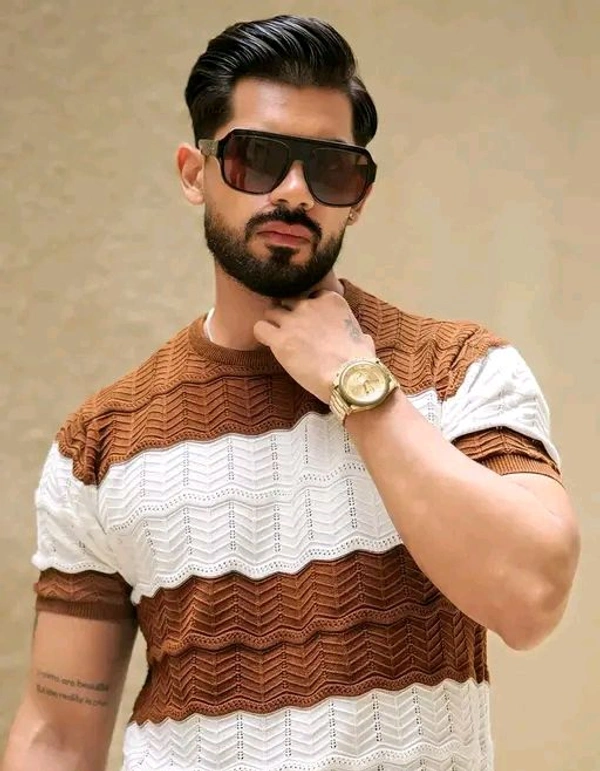 Texture Round Neck Half Sleeve T-shirt - White, L