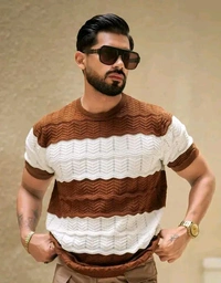 Texture Round Neck Half Sleeve T-shirt - White, L