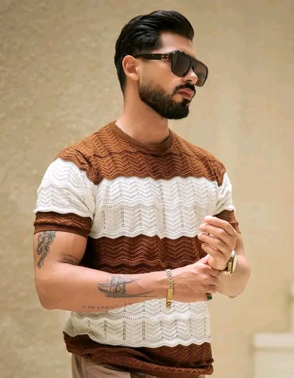 Texture Round Neck Half Sleeve T-shirt - White, L