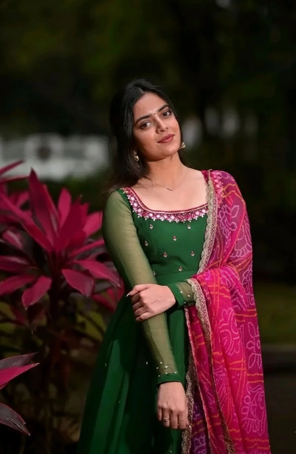 Georgette Gown With Printed Dupatta Set - S, Green