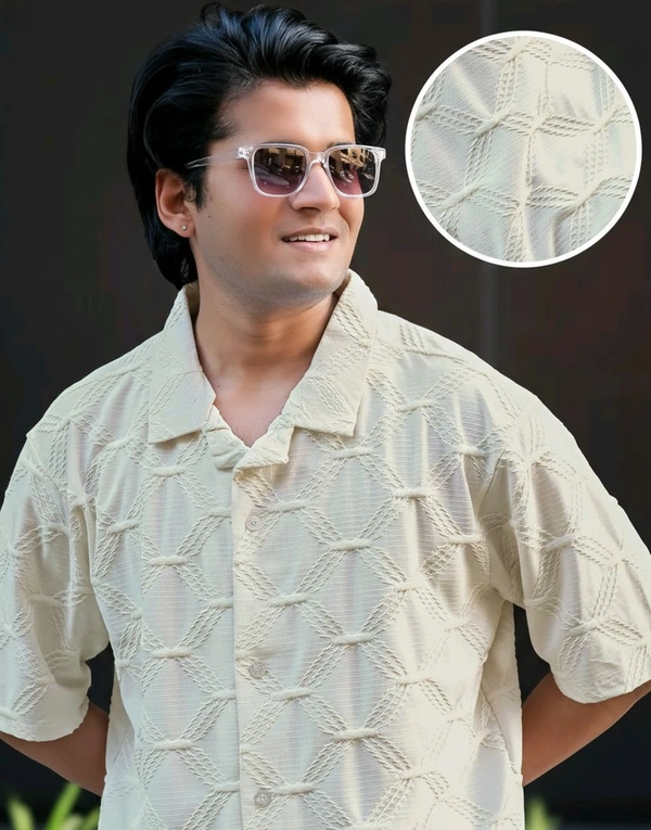 JUMP CUT Grid Textured Collared Neck Half Sleeve Shirt For Men