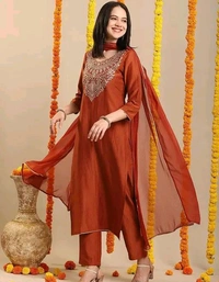 YAGNIK Embroidered Kurta Set With Dupatta - S, Rust