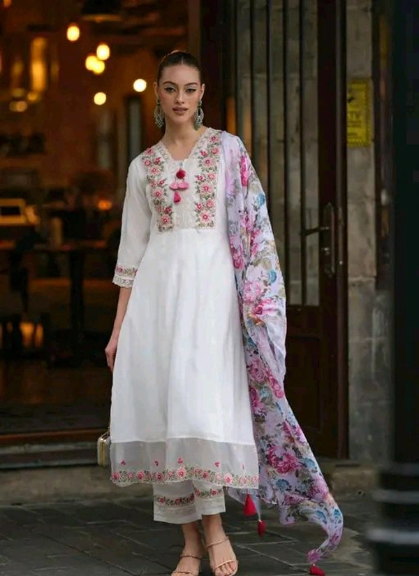 Kurta Set For Women - M, White