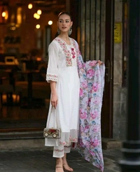 Kurta Set For Women - M, White