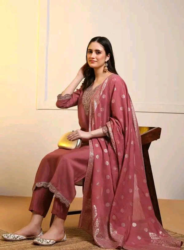 Women Straight Kurta With Jacquard Dupatta Set - L, Pink