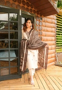 Kurta Set For Women With Dupatta And Pant Set - S, Cream