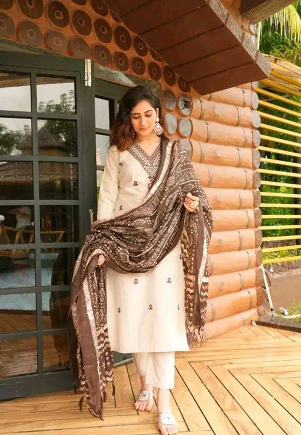 Kurta Set For Women With Dupatta And Pant Set - M, Cream