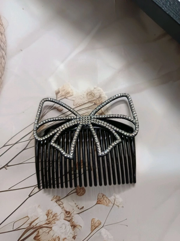 Kids Comb Clip With Stone Bow
