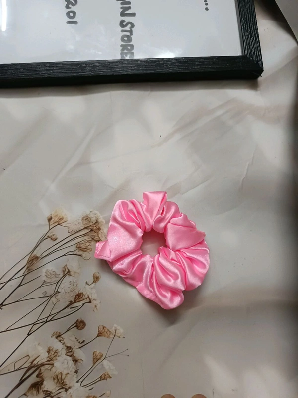 Satin Scrunchies - Pink