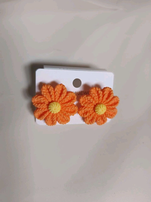 Unique Floral Stud - Orange