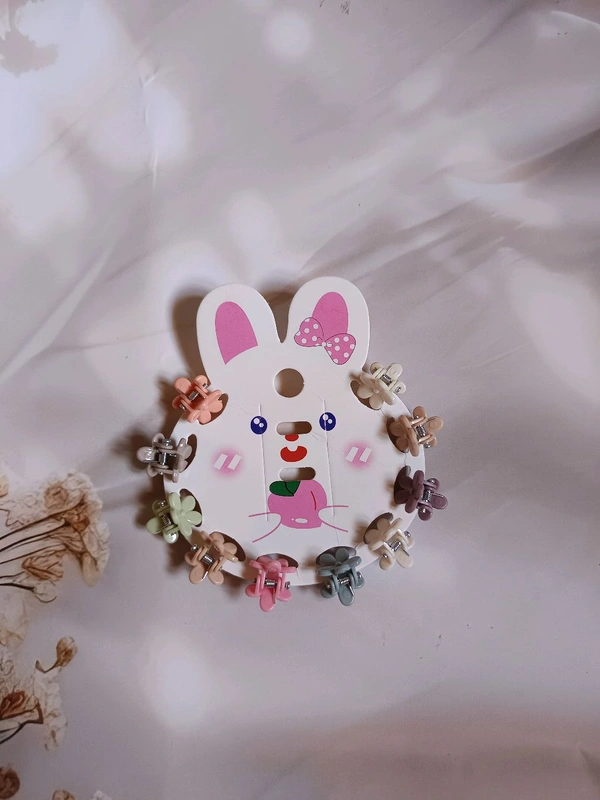 Bunny Nano Hair Claws  - Card 2